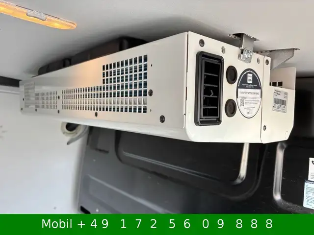 Opel Vivaro view 3