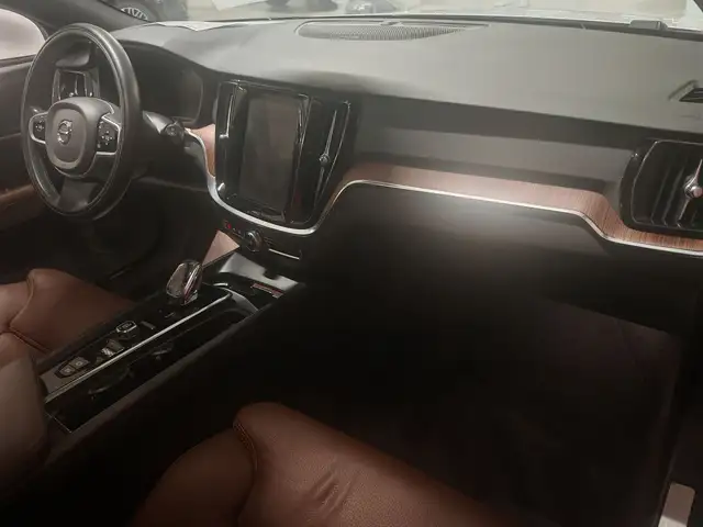 Volvo V60 view 6