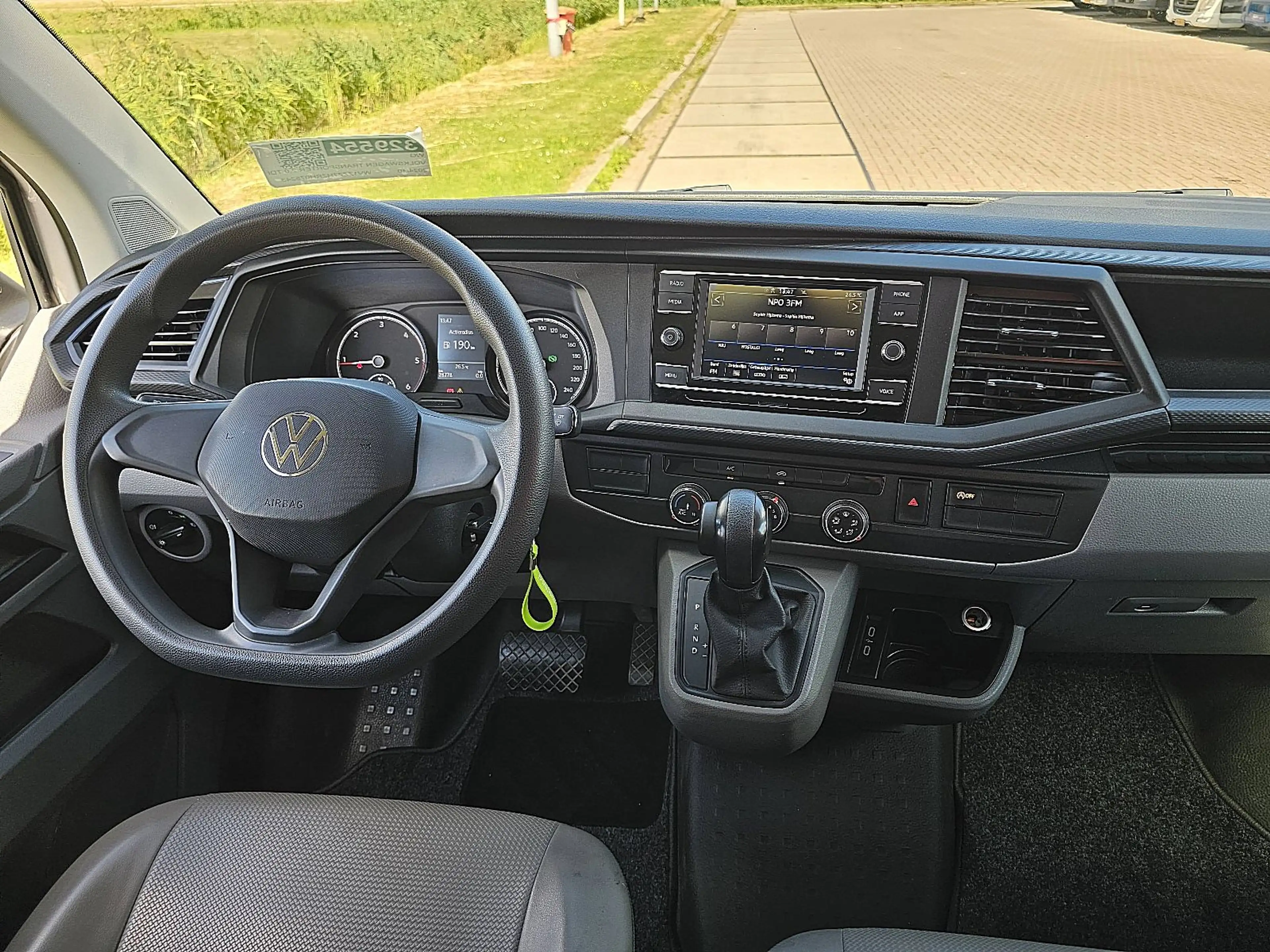 Volkswagen Transporter 2.0 TDI T6.1 150Pk L2H1 Autm — photo 8