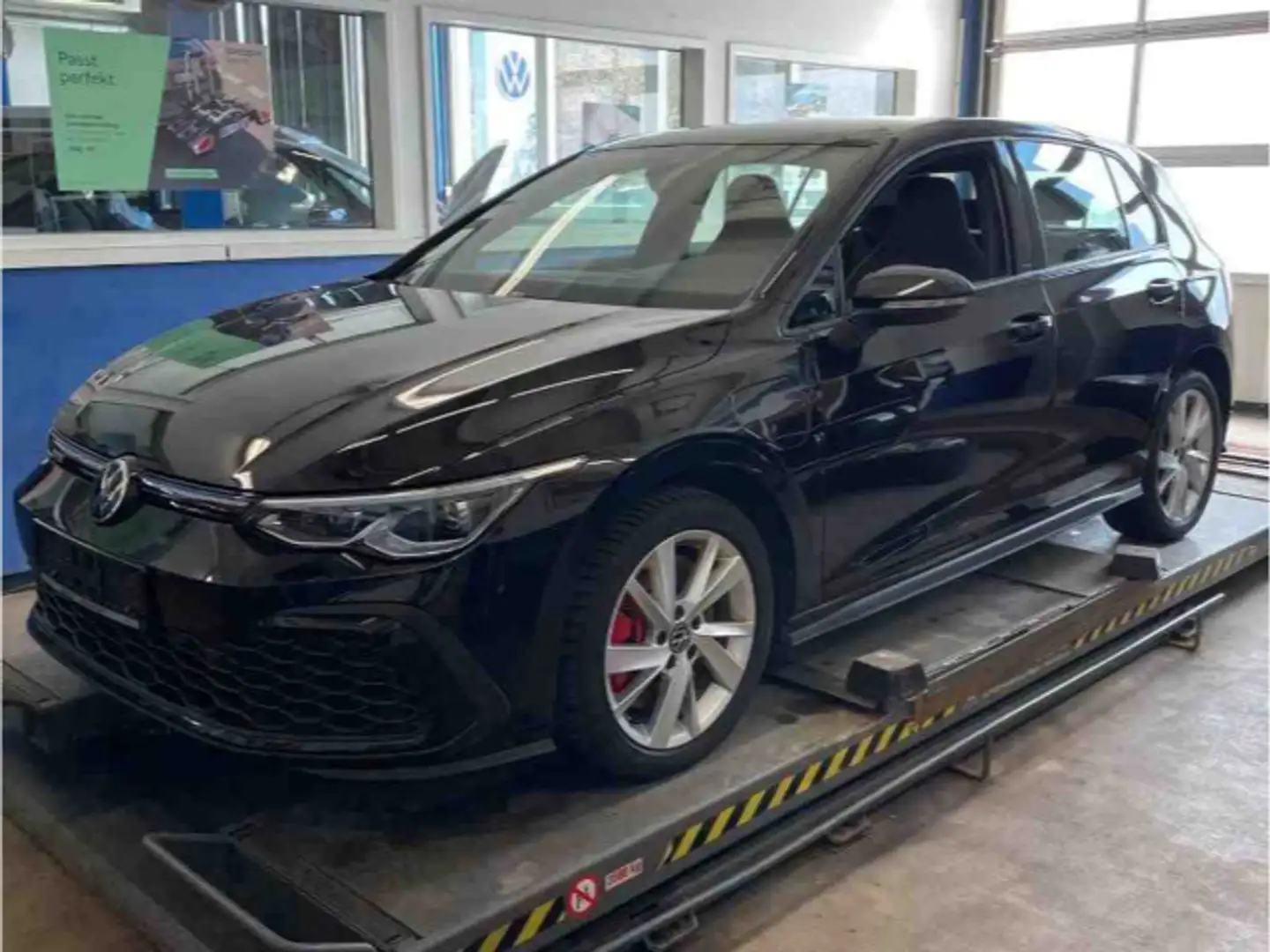 Volkswagen Golf GTE GTE NAVI APP-CON ACC ASSIST Schwarz - 2