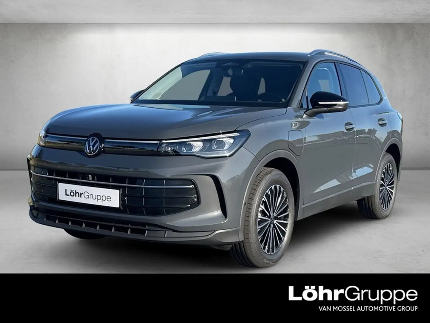 Volkswagen Tiguan 1.5l eTSI sHybrid Energy Grau - 1