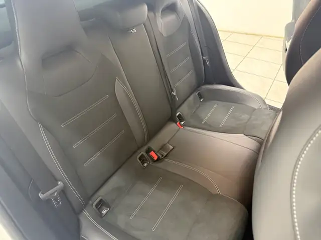 Mercedes-Benz A view 12