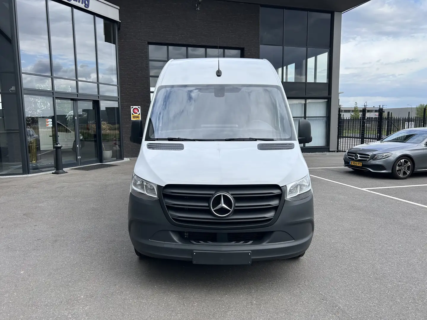 Mercedes-Benz Sprinter 317 CDI L2 H2 Trekhaak / MBUX / Navigatie / Camera Blanc - 2