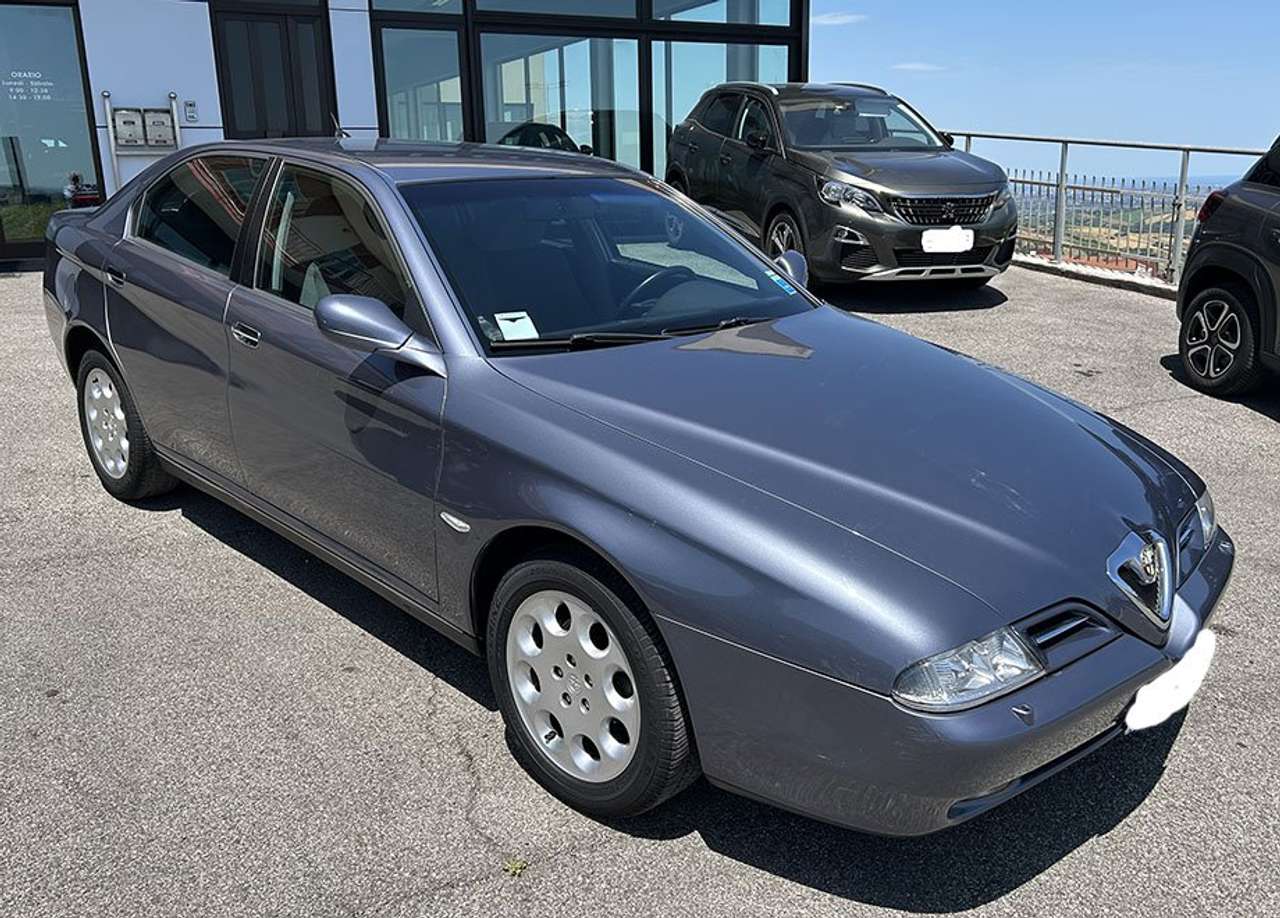 Alfa Romeo 166 2.0 TS Progression