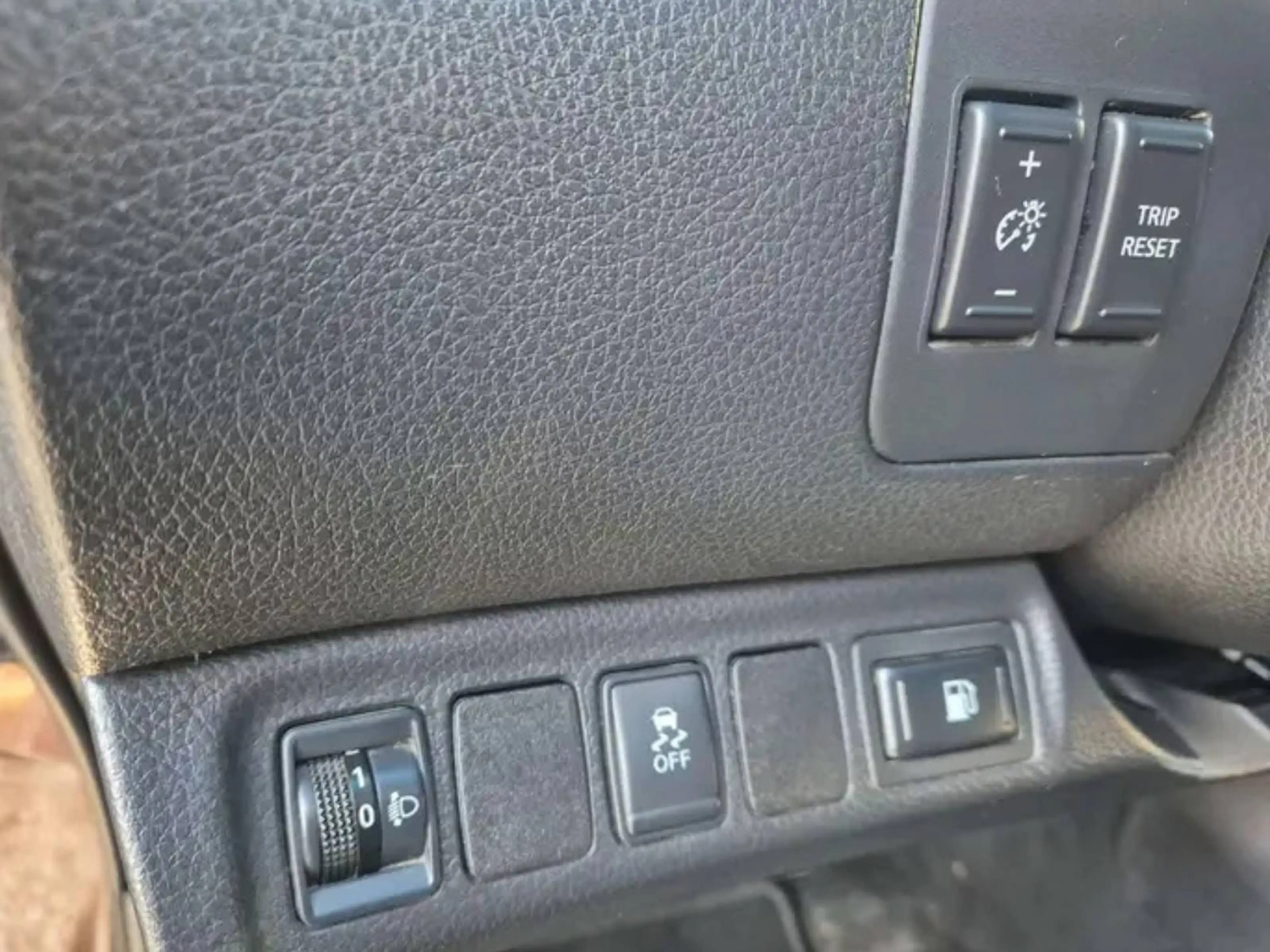 Nissan NP300 2.3 dCi 4WD Acenta//CARNET/CAMERA/GPS/GARANTIE — photo 14