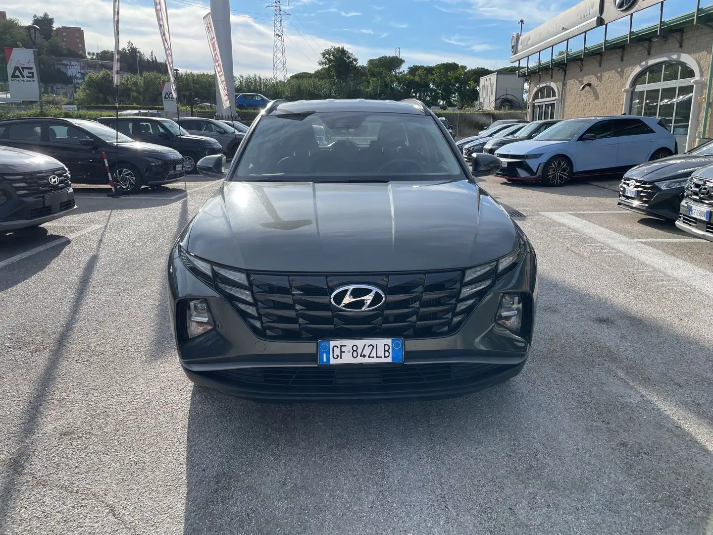 Hyundai TUCSON Tucson 1.6 CRDI XTech Grau - 2