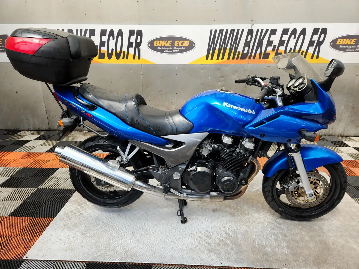 Kawasaki ZR - 7 Bleu - 1