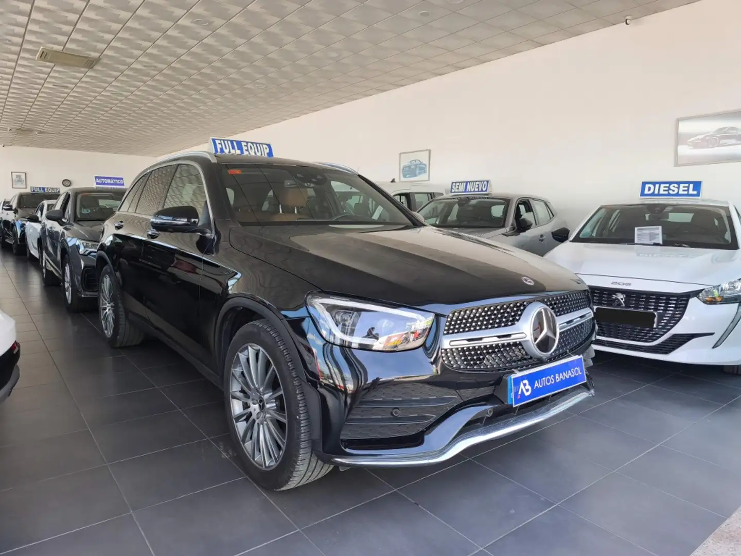Mercedes-Benz GLC 300 4Matic 9G-Tronic Negro - 2