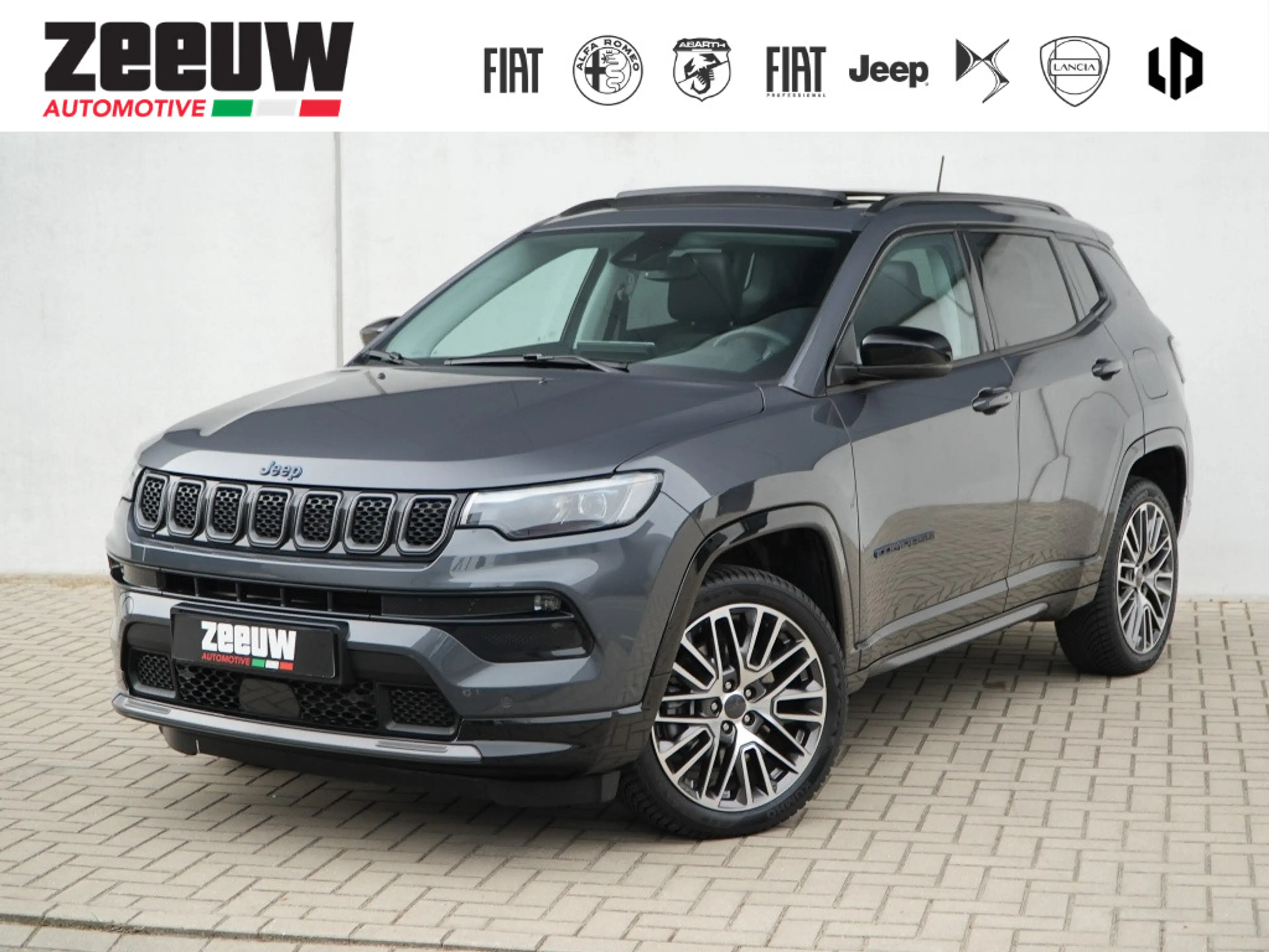 Jeep Compass 4xe 240 PK Hybride Summit | Pano | Premium | LED |
