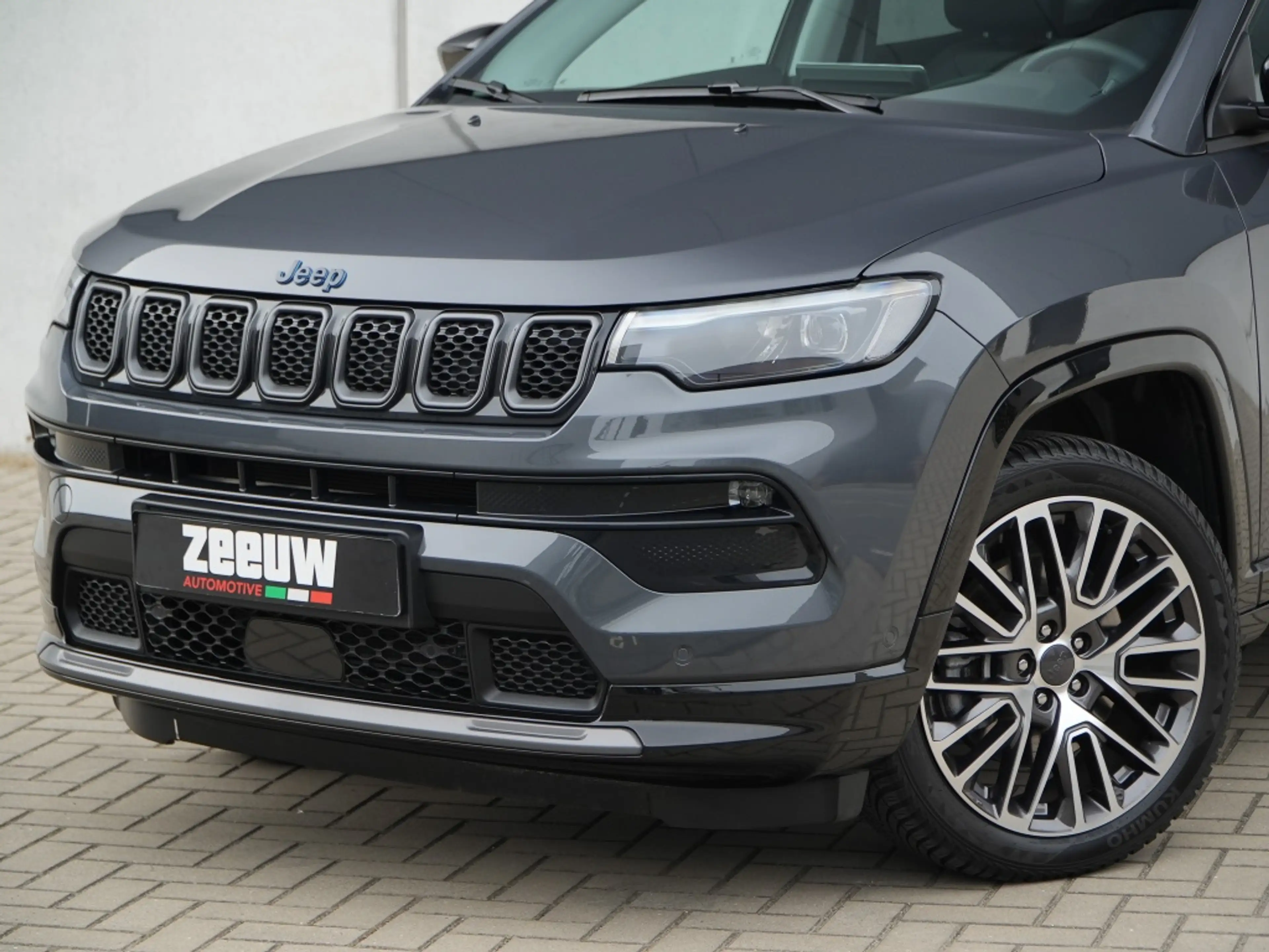Jeep Compass 4xe 240 PK Hybride Summit | Pano | Premium | LED | — photo 2