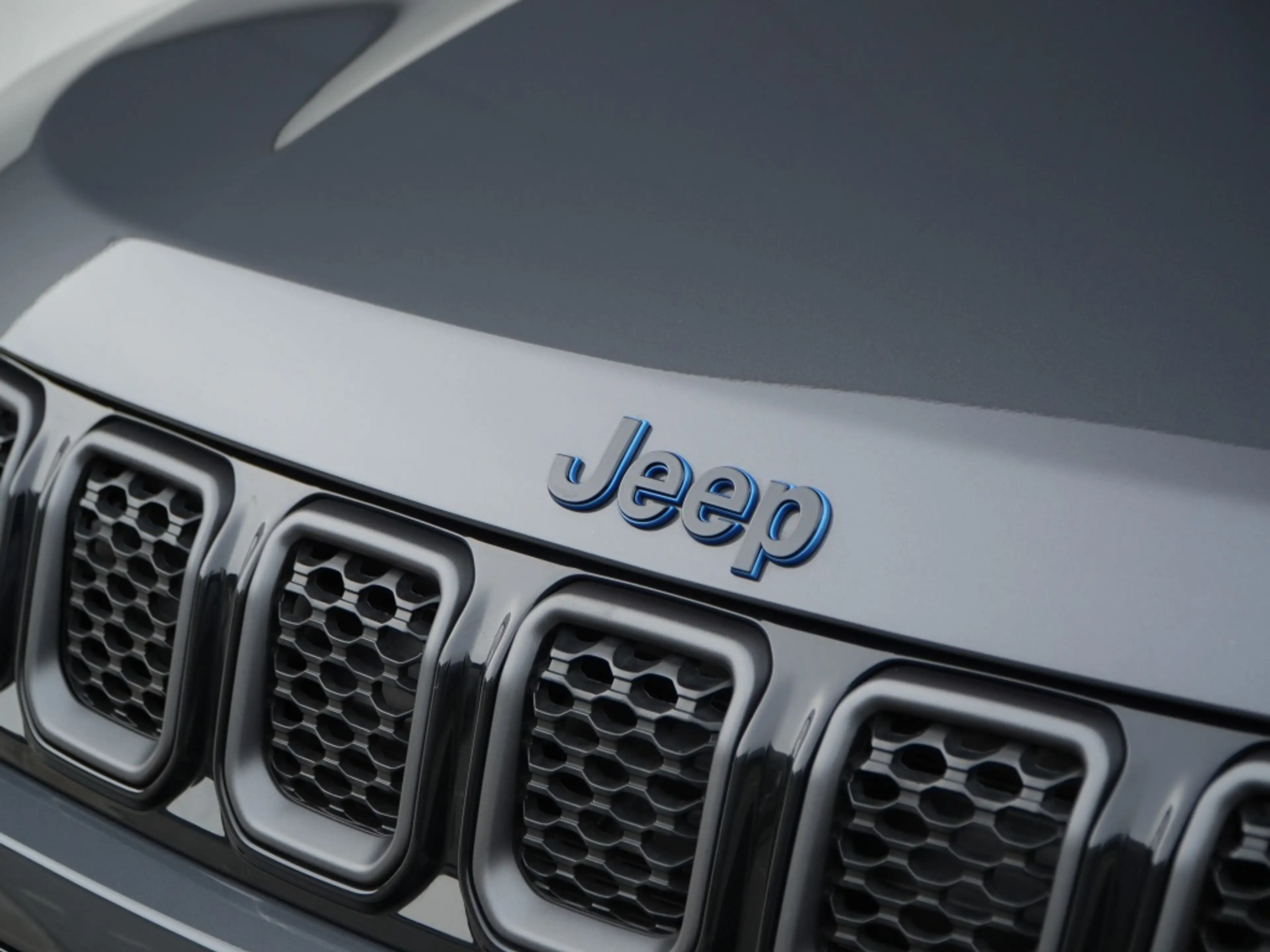 Jeep Compass 4xe 240 PK Hybride Summit | Pano | Premium | LED | — photo 3