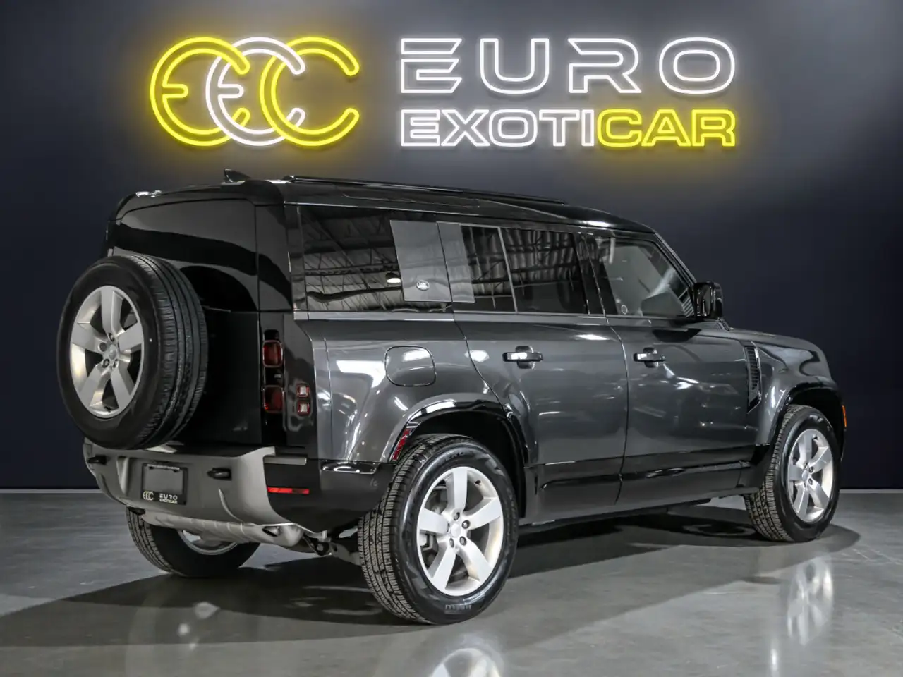 Land Rover Defender снимка Land Rover Defender