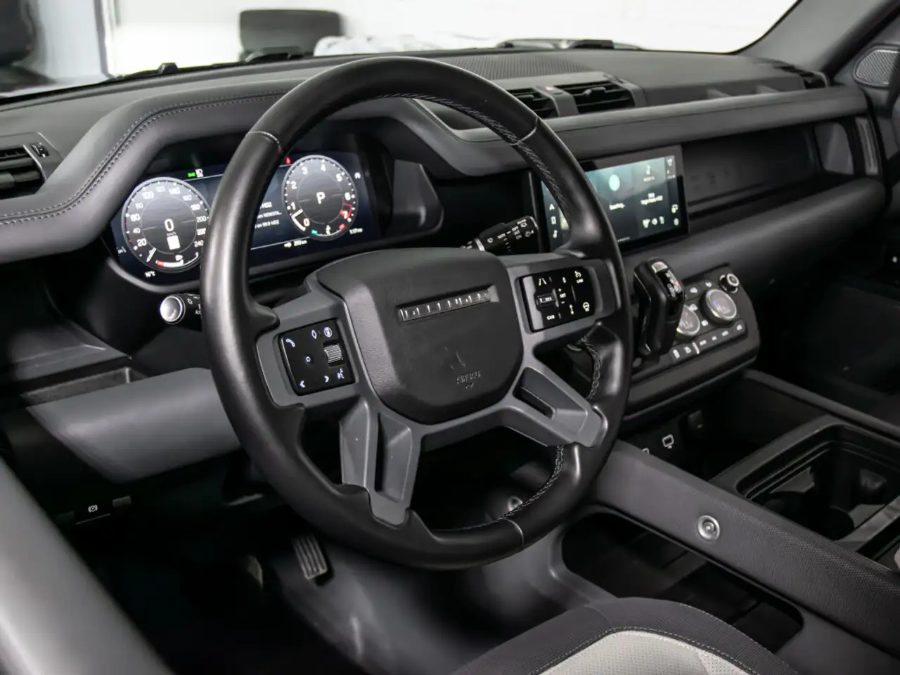 Land Rover Defender снимка Land Rover Defender