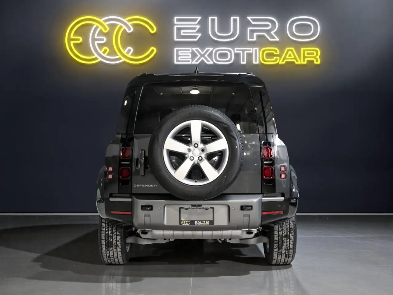 Land Rover Defender снимка Land Rover Defender