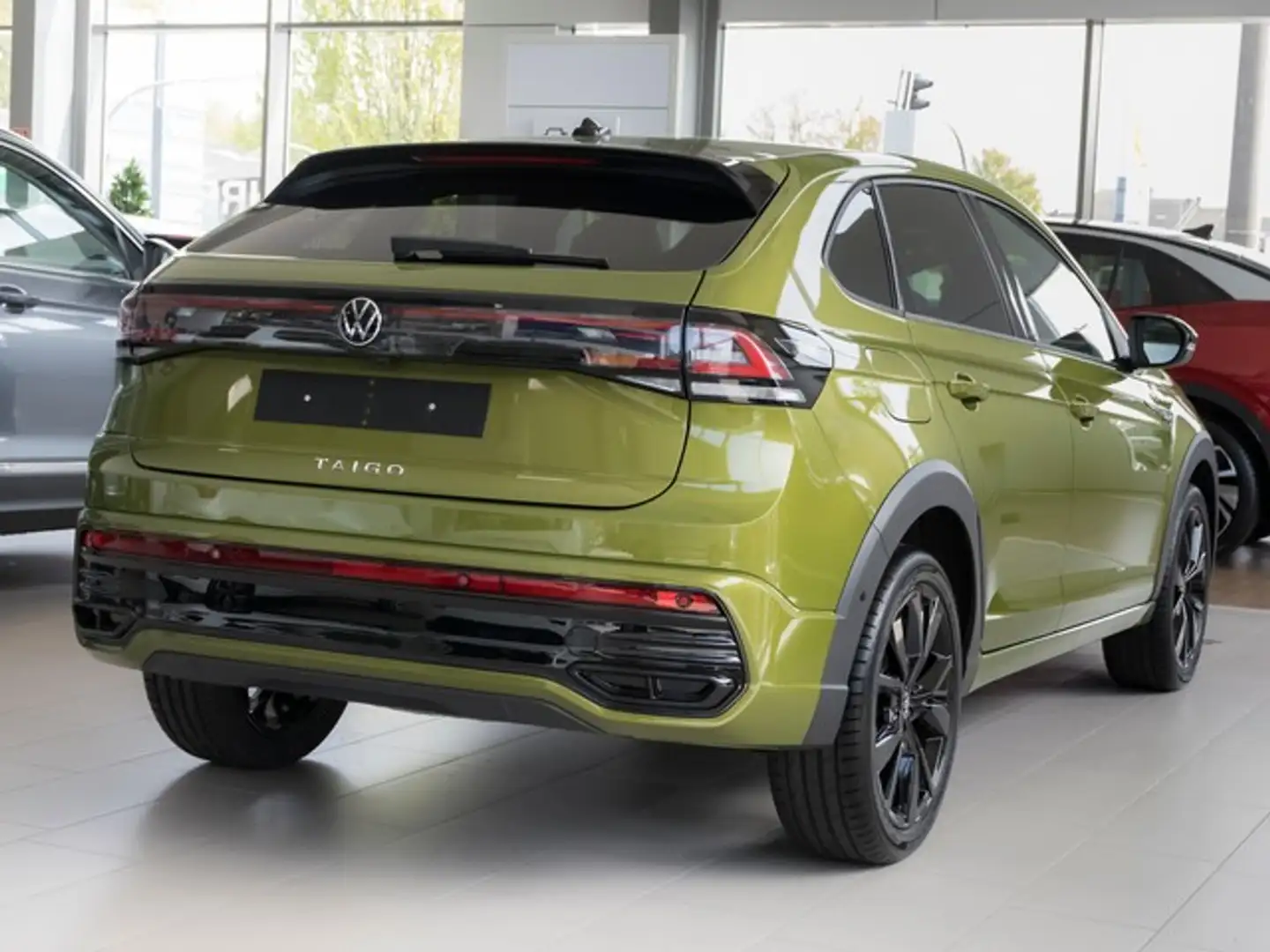 Volkswagen Taigo 1.5 TSI DSG R-Line ACC AHK LED NAVI R.KAMERA PANO Grün - 2