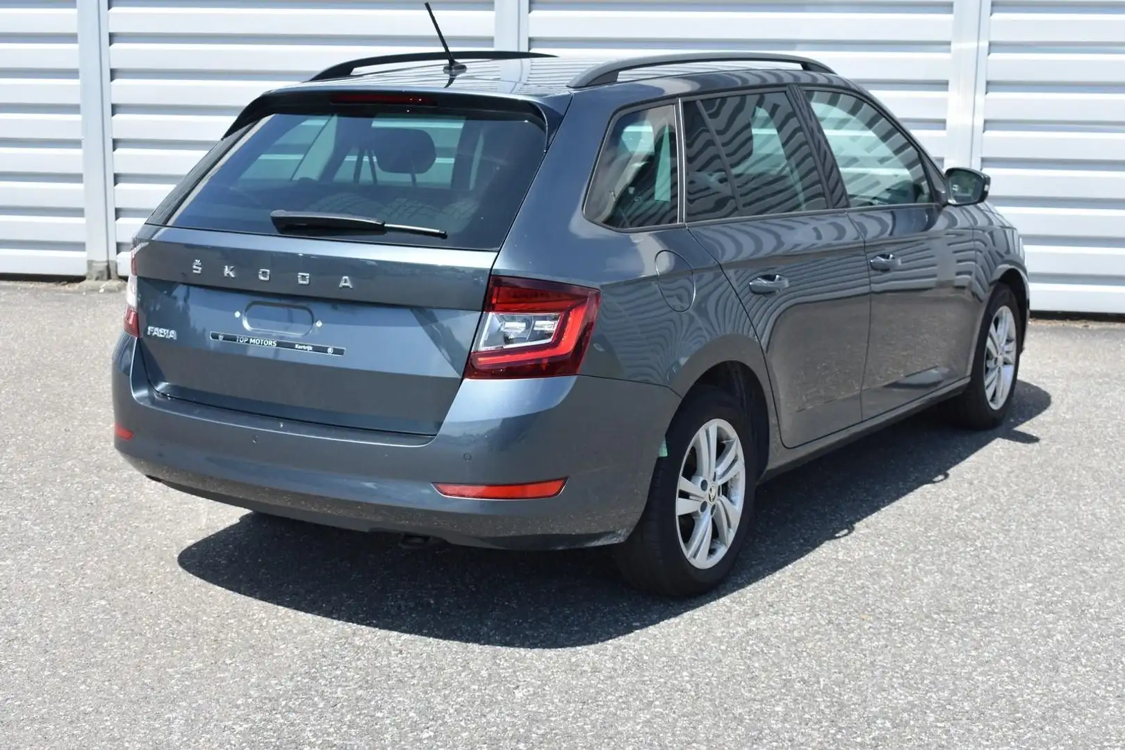 Skoda Fabia Ambition DSG|Navi|Temp.|PDC|Front Assist| Grau - 2