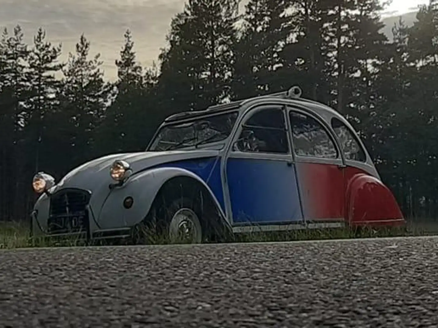Citroen 2CV 2 CV 6 Club Blanco - 1
