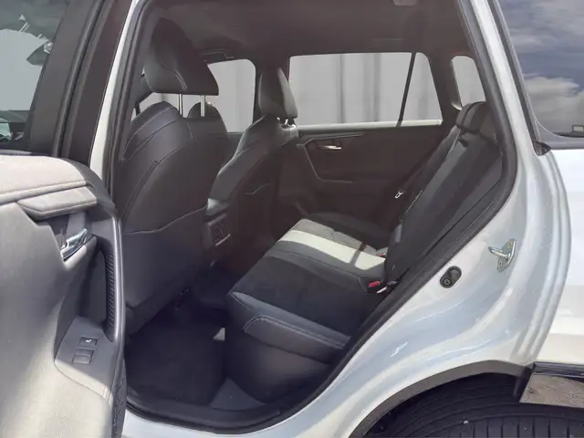 Toyota RAV 4 RAV4 2,5 PlugIn G-RS AWD Anhängevorrichtung Ansicht 6