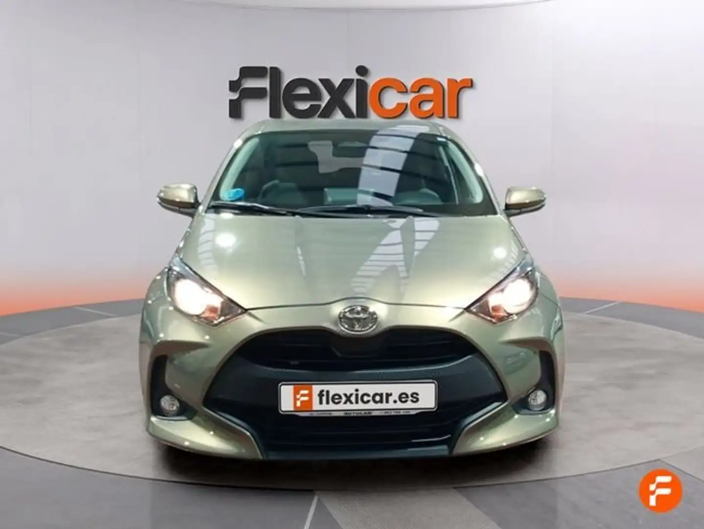 Toyota Yaris 120H 1.5 Active Plus Verde - 2