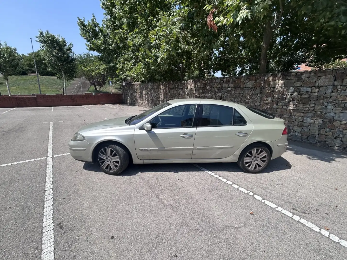 Renault Laguna 1.9DCI Privilege 130 Grau - 2