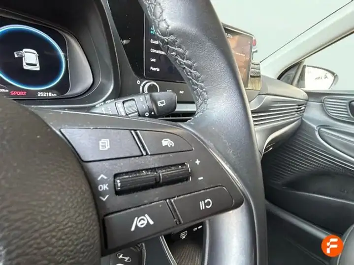Hyundai i20 5P TGDI 1.0 KLASS 2025, foto 18