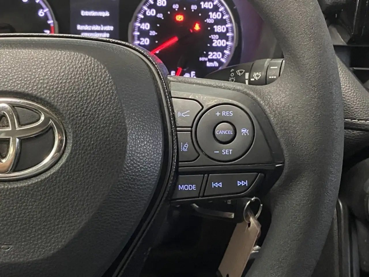 Toyota RAV 4 снимка Toyota RAV 4