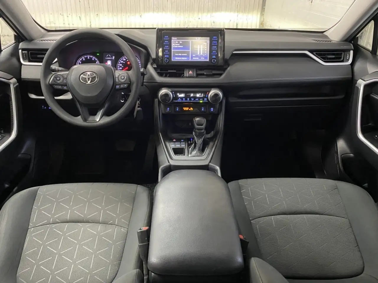 Toyota RAV 4 снимка Toyota RAV 4