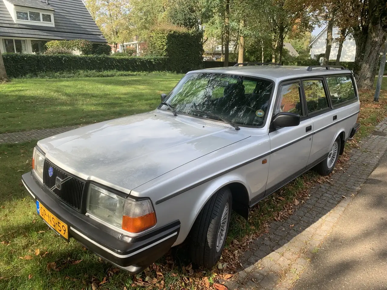 Volvo 245