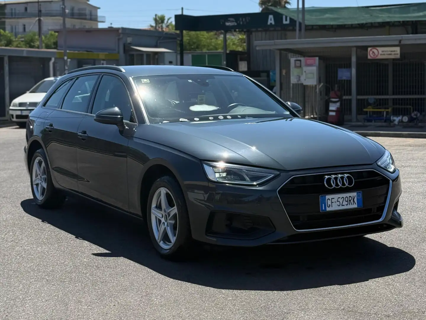 Audi A4 A4 2019 Avant 35 2.0 tdi mhev 163cv s-tronic Grigio - 2