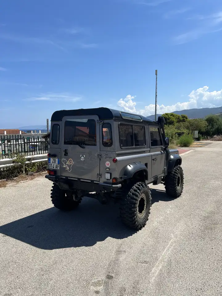 Land Rover Defender 90 2.5 tdi Hard Top, foto 3