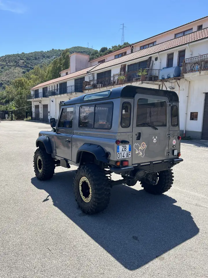 Land Rover Defender 90 2.5 tdi Hard Top, foto 4