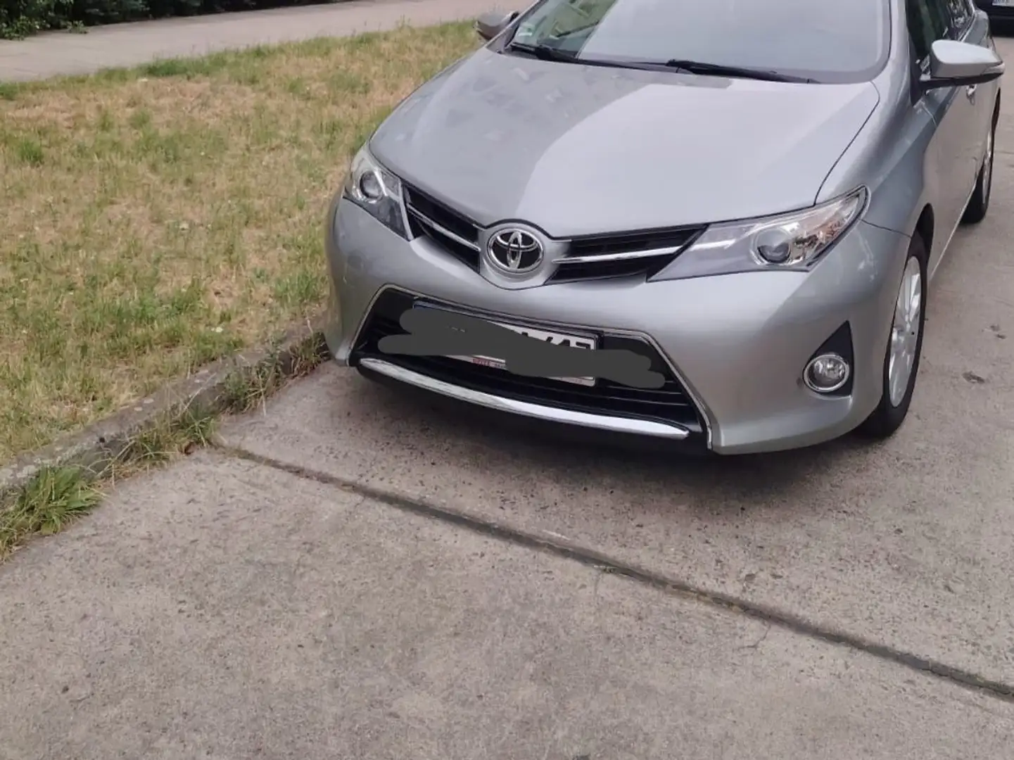 Toyota Auris 1.6 Valvematic Life 2.Hand Silber - 1