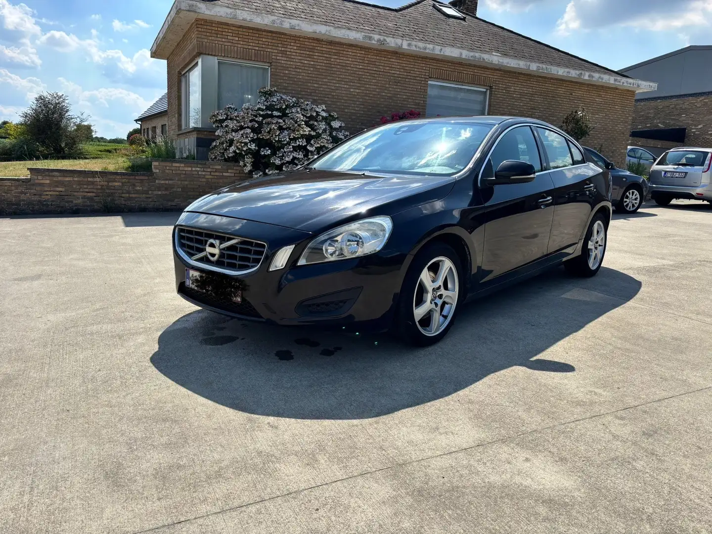 Volvo S60 2.0 D3 Kinetic Geartronic Brun - 2