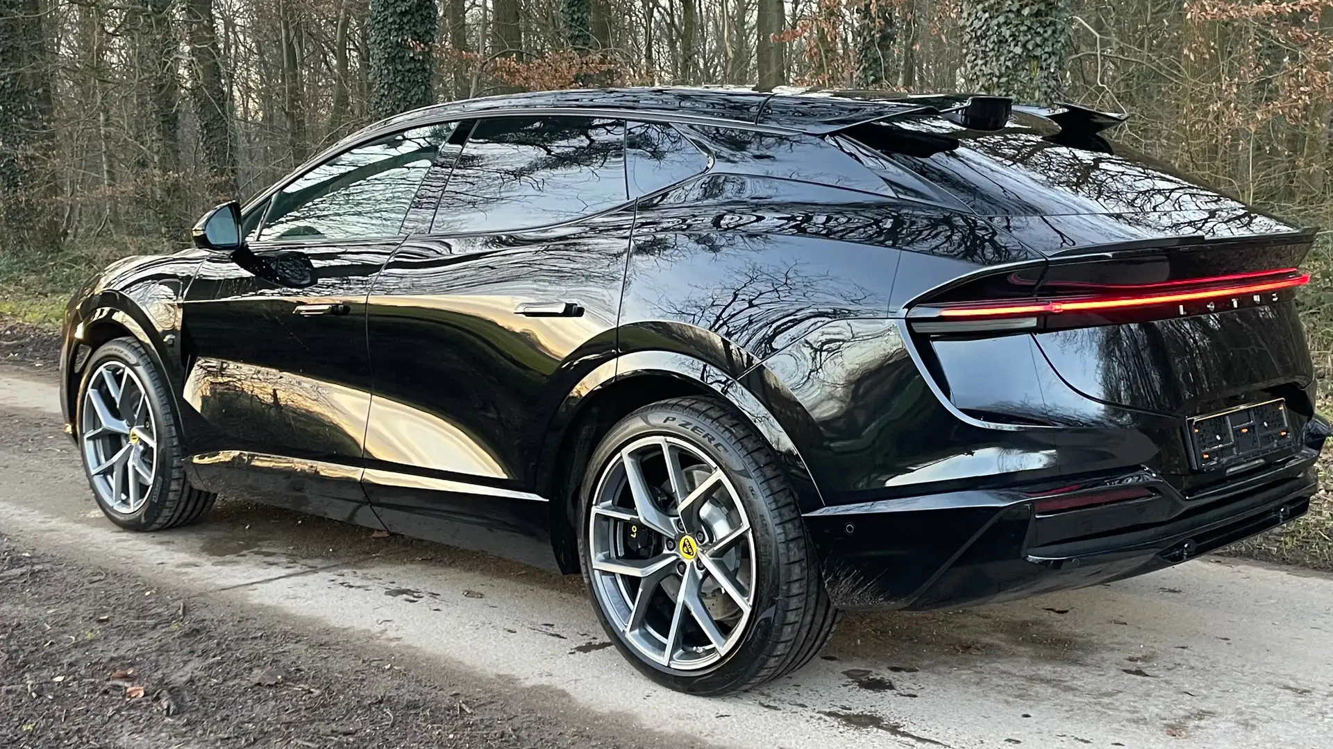 Lotus Eletre 4WD EDS 450 S 612cv 2 Voitures neuves Prix tvac Gris - 2