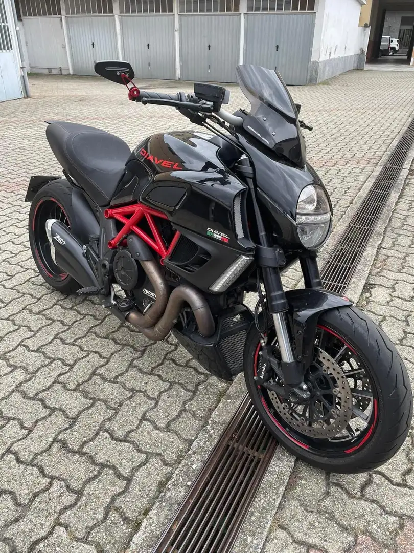 Ducati Diavel 1200 Nero - 2