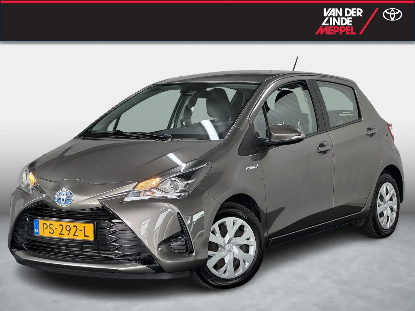 Toyota Yaris 1.5 Hybrid Aspiration Cruise Clima NL TomTom Grijs - 1