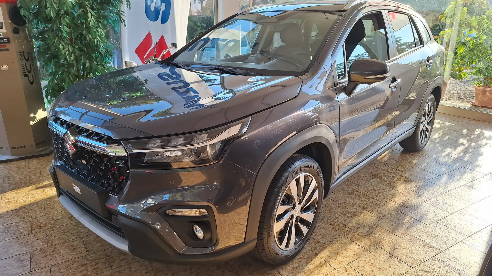 Suzuki SX4 S-Cross S-Cross 1.4h Top+ 2wd 129cv PRONTA A PARTIRE Gris - 1