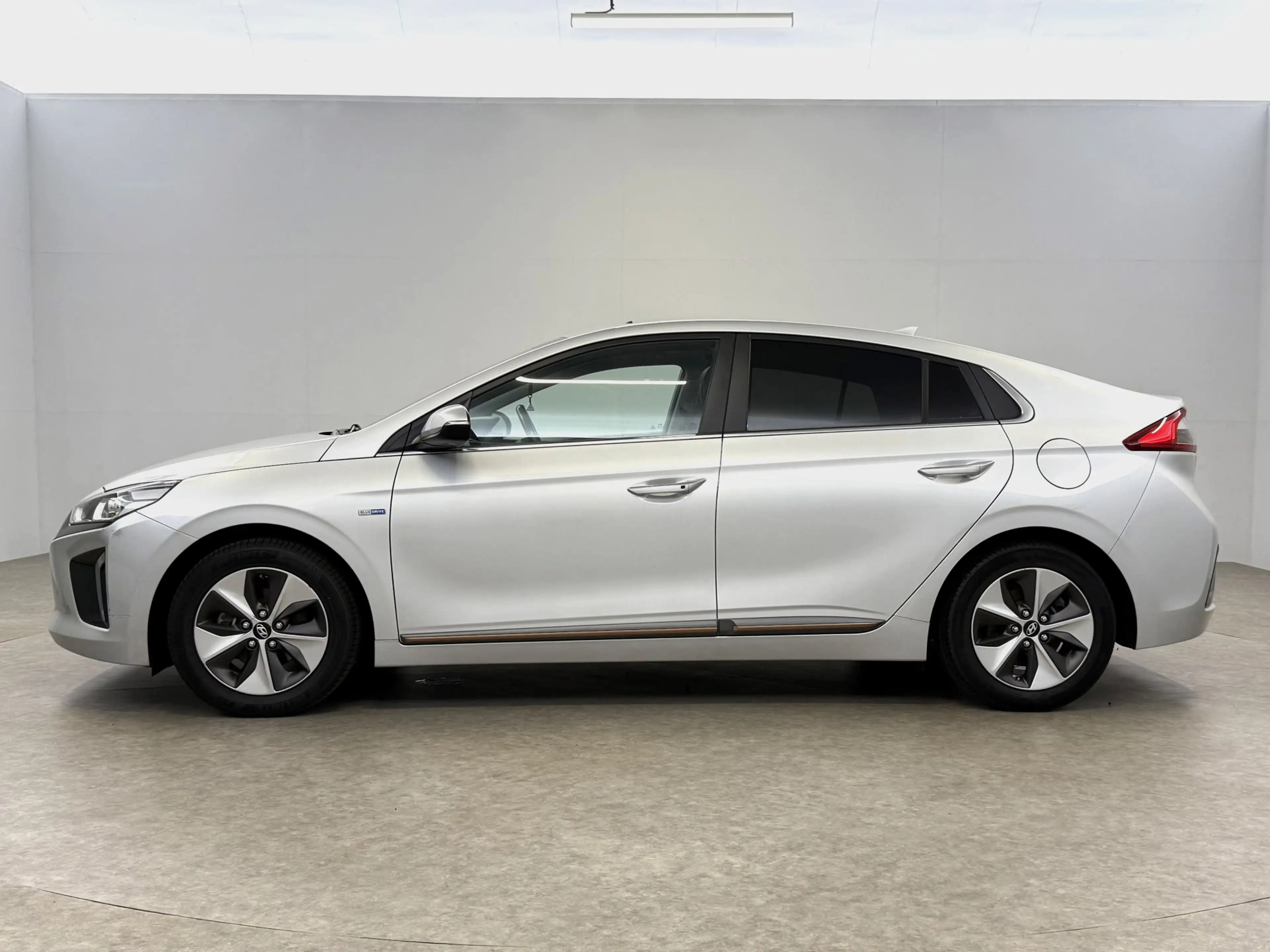 Hyundai IONIQ Premium EV | Snelladen | SOH 87% | Pano | Stoelven — photo 12
