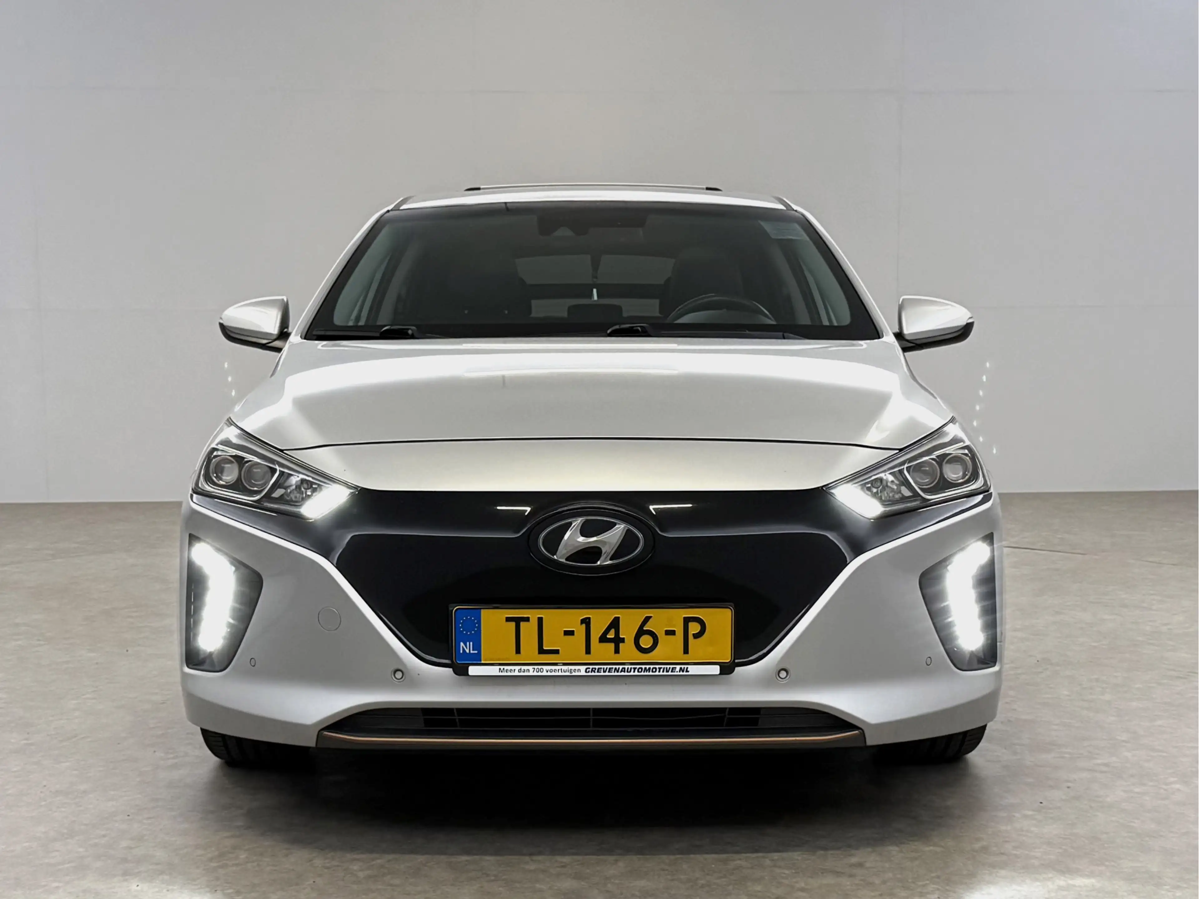 Hyundai IONIQ Premium EV | Snelladen | SOH 87% | Pano | Stoelven — photo 9