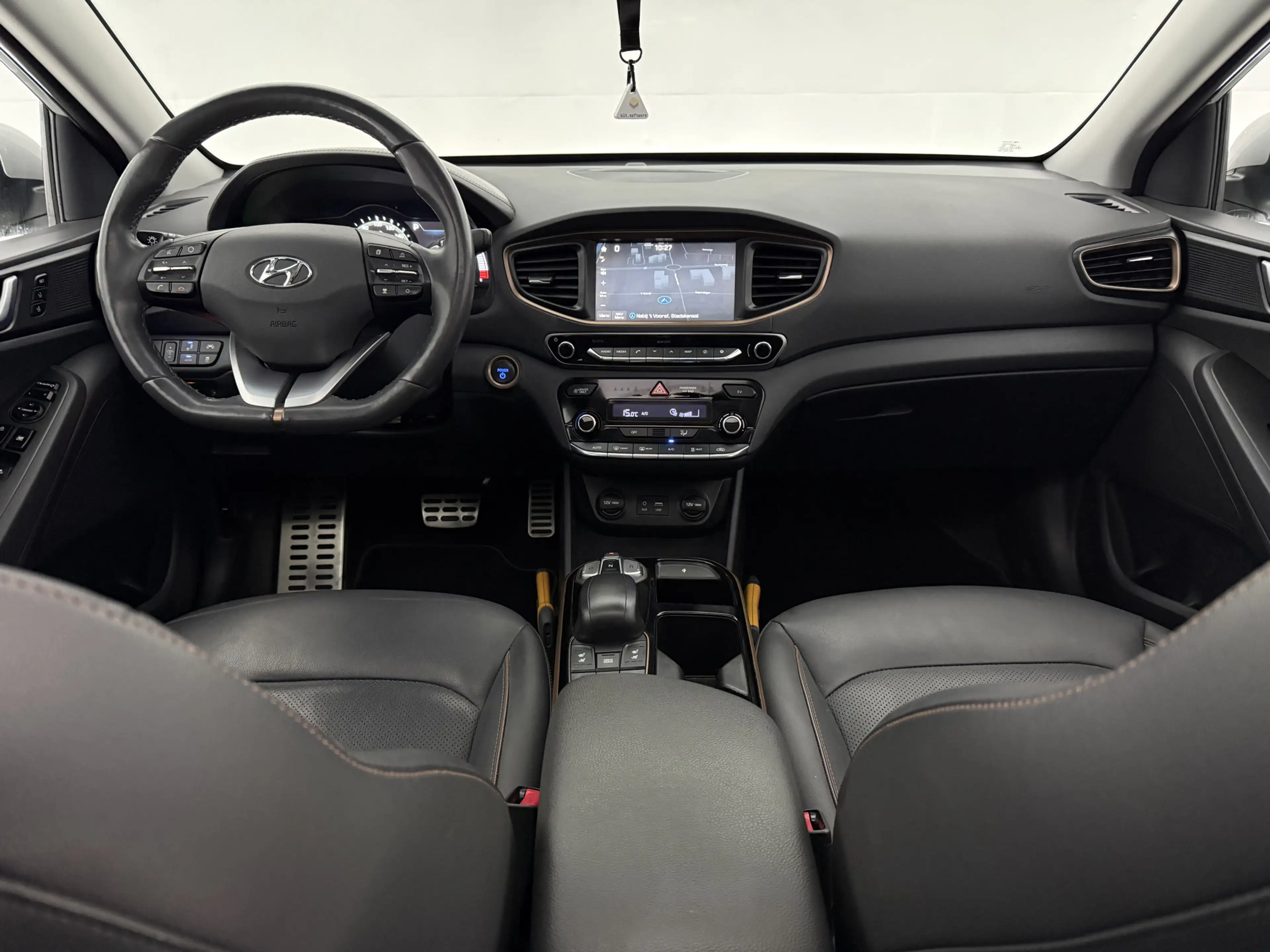 Hyundai IONIQ Premium EV | Snelladen | SOH 87% | Pano | Stoelven — photo 2