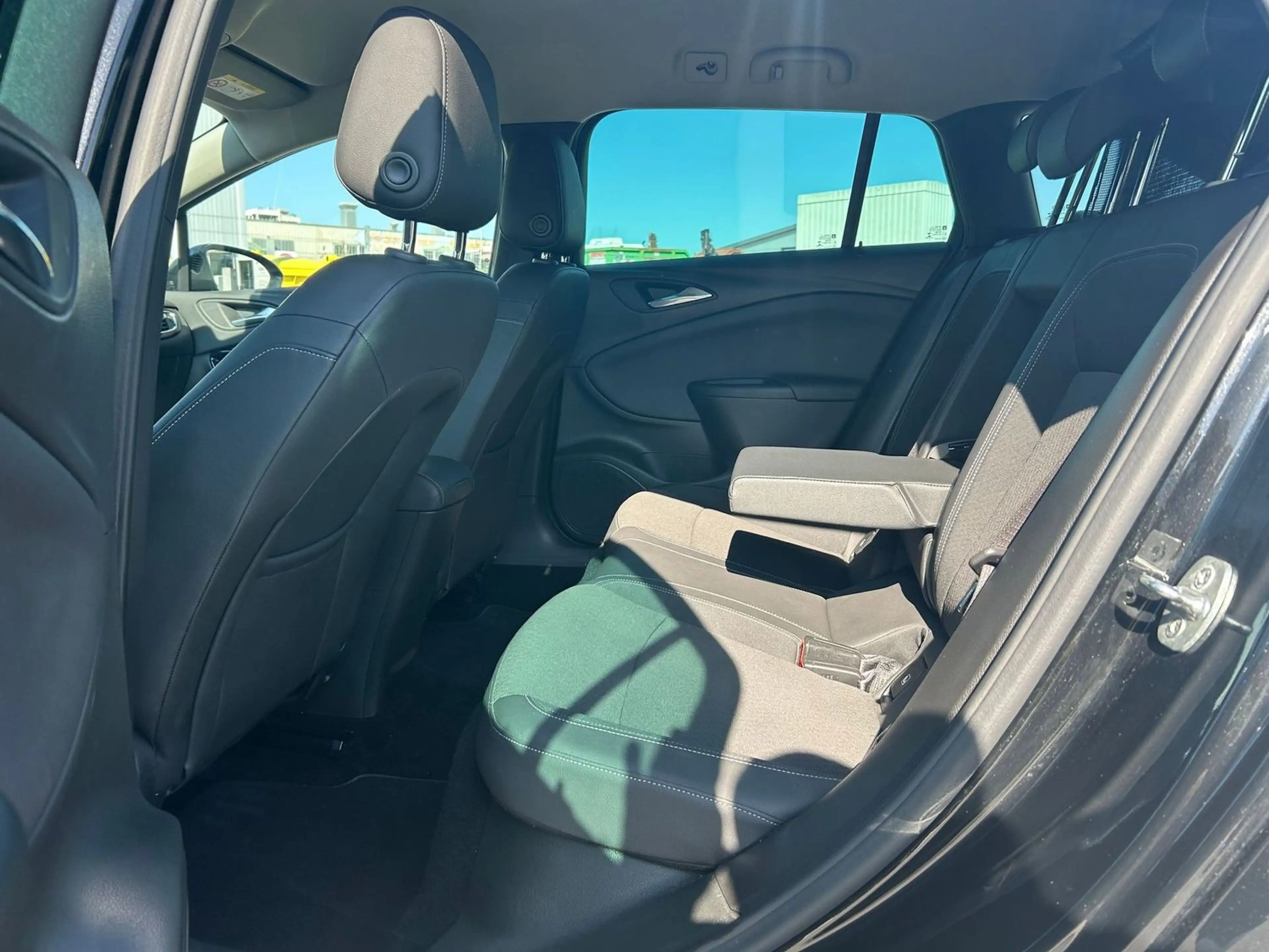 Opel Astra Innovation *LED*SHZ*Navi*PDC*Kamera* — photo 13
