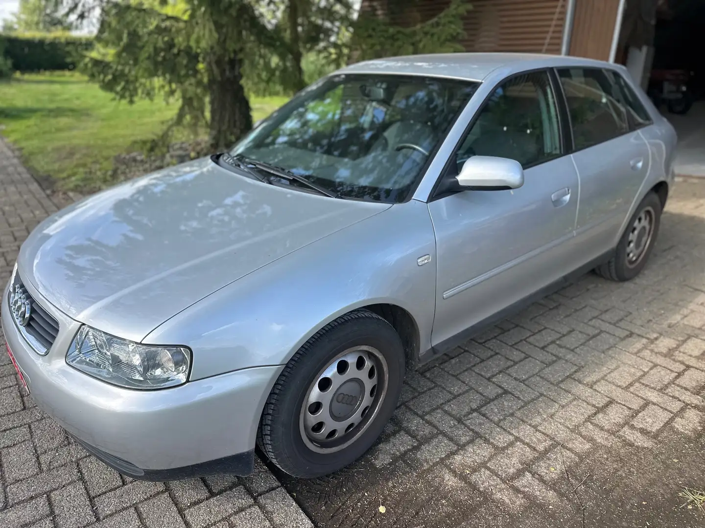 Audi A3 1.6 Ambiente 1 ER Prop 52000km !!! UNIQUE - 1