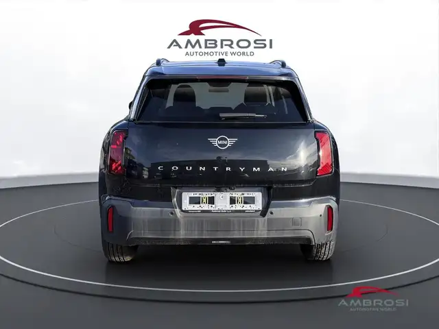 MINI Countryman view 8