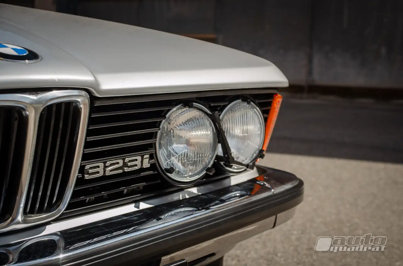 BMW 323 E21 323i - Historisches Fahrzeug, foto 6