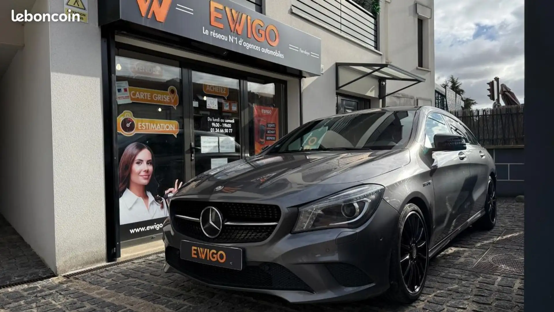 Mercedes-Benz CLA 200 Mercedes Classe 200 FASCINATION 7G-DCT BVA Gris - 1