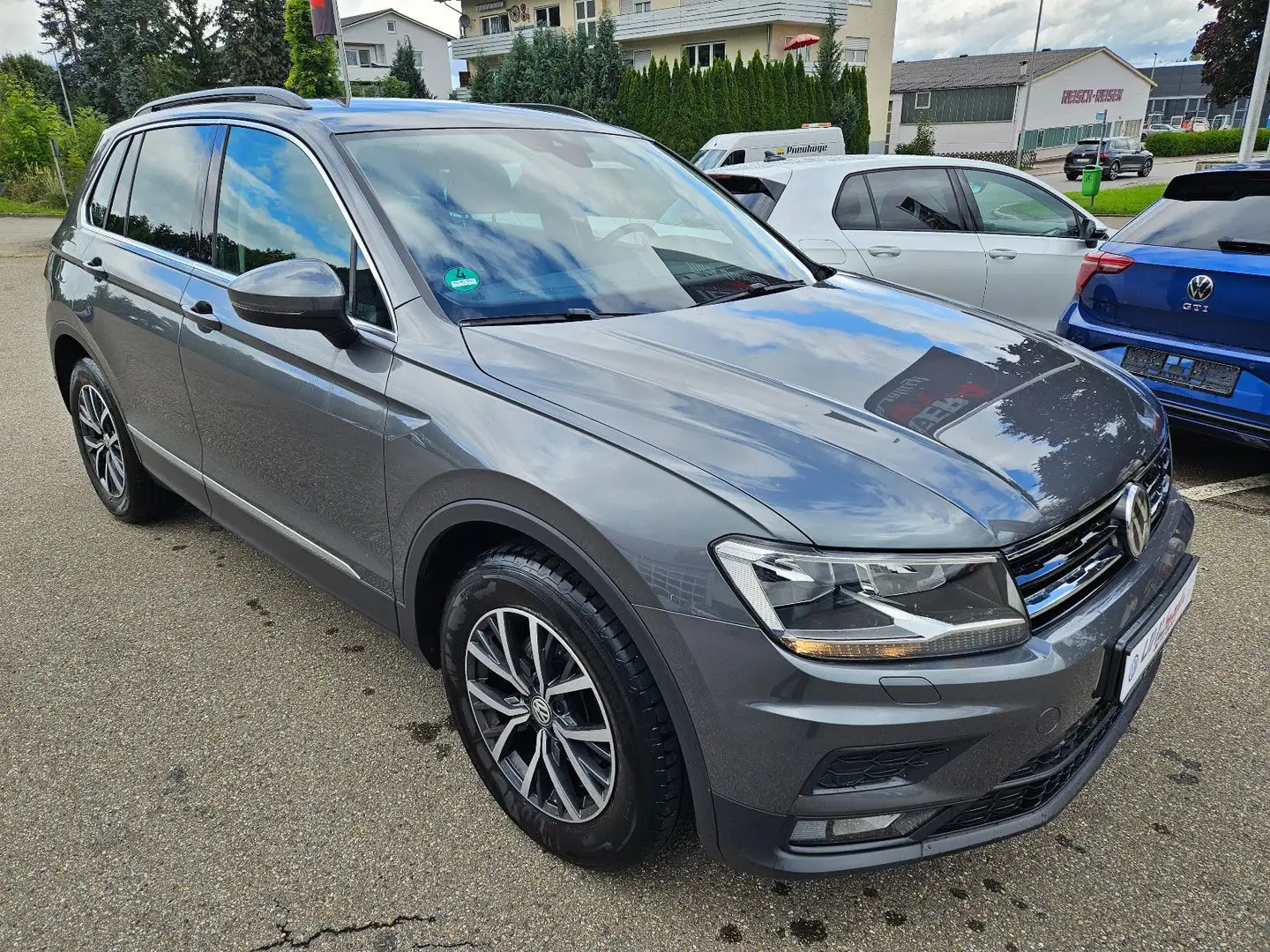 Volkswagen Tiguan Comfortline AHK Sitzheizung elektr. Klima Grigio - 2