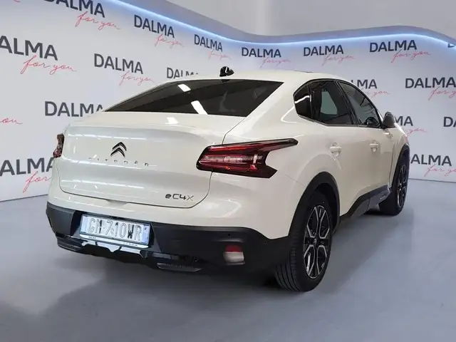 Citroen C4 view 5