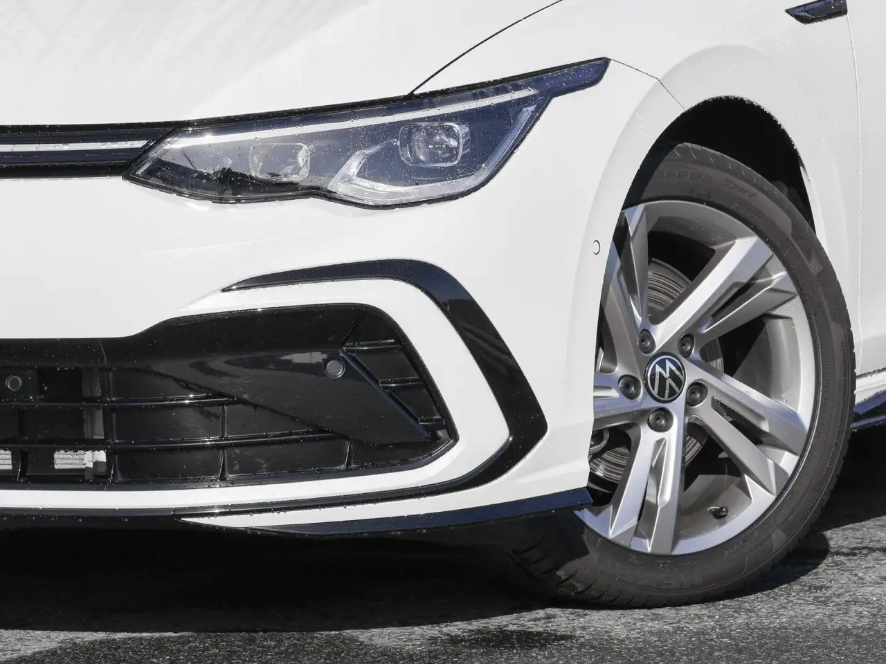 Volkswagen Golf VIII R-Line 1.5 eTSI DSG Navi Kamera AHK Si, миниатюра 5