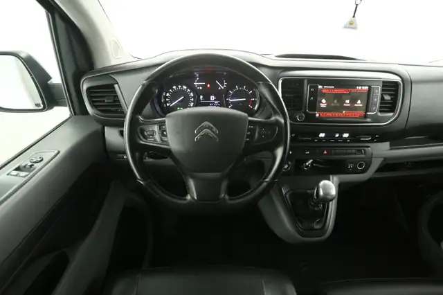 Citroen Jumpy view 2