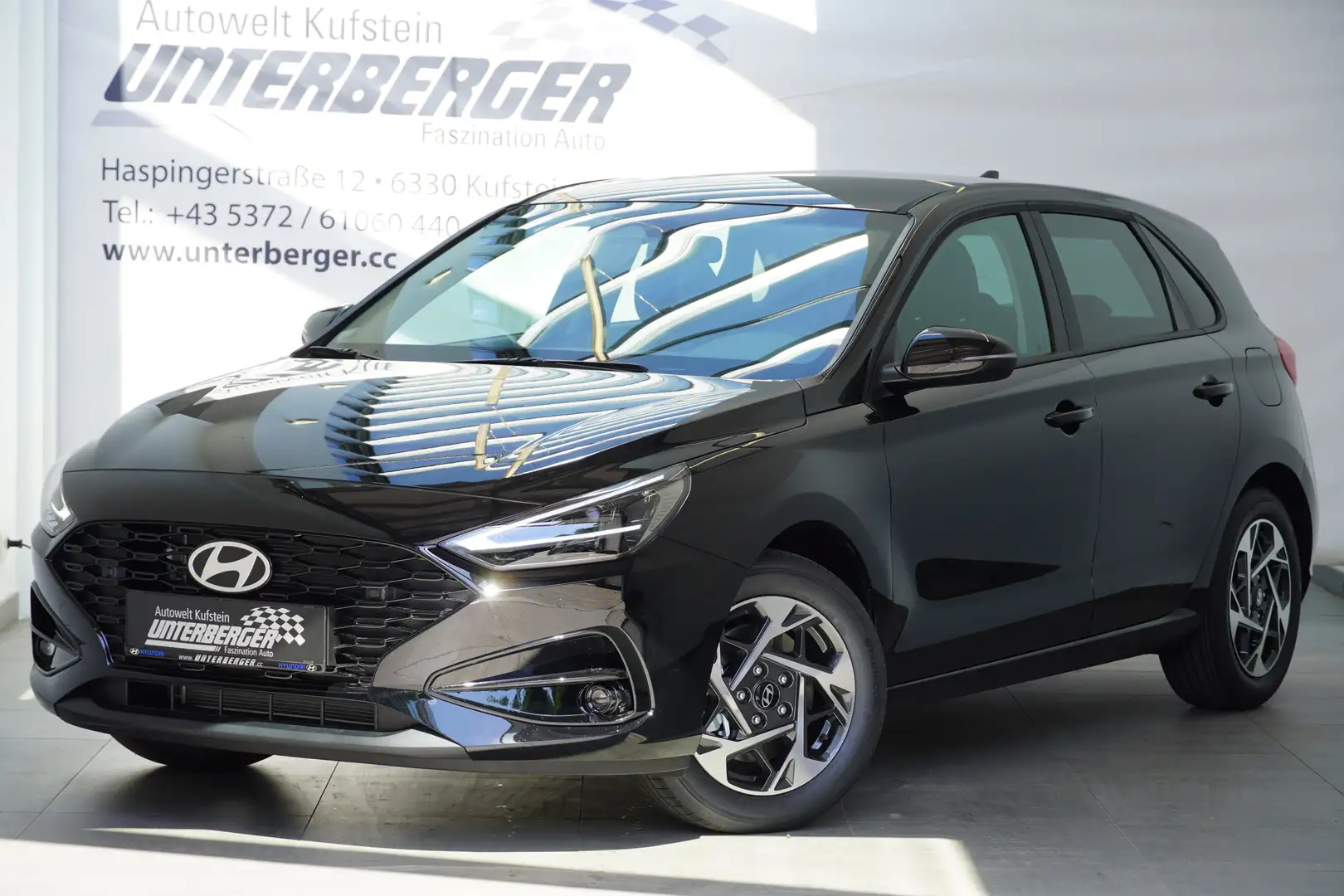 Hyundai i30 PD Comfort Line 1.0 T-GDI 3500€ Superbonus Schwarz - 1
